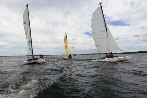 Catamaran dans le vent - 9/14 ans 