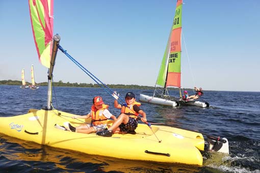 Catamaran dans le vent - 9/14 ans 